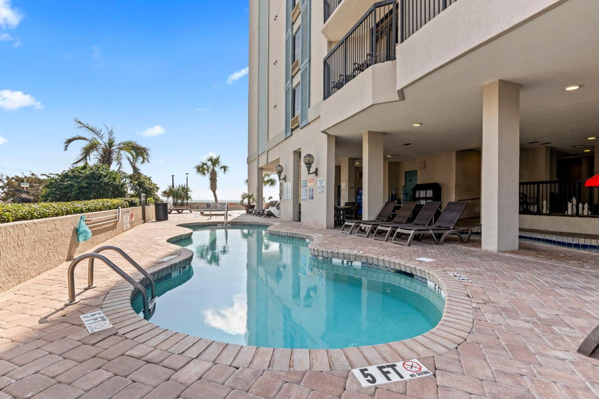 Oceanfront 1Br Suite! Perfect For 8 Guests!- Pinnacle Tower 1456 Миртъл Бийч Екстериор снимка